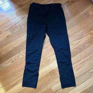 Lululemon black crop sz 4